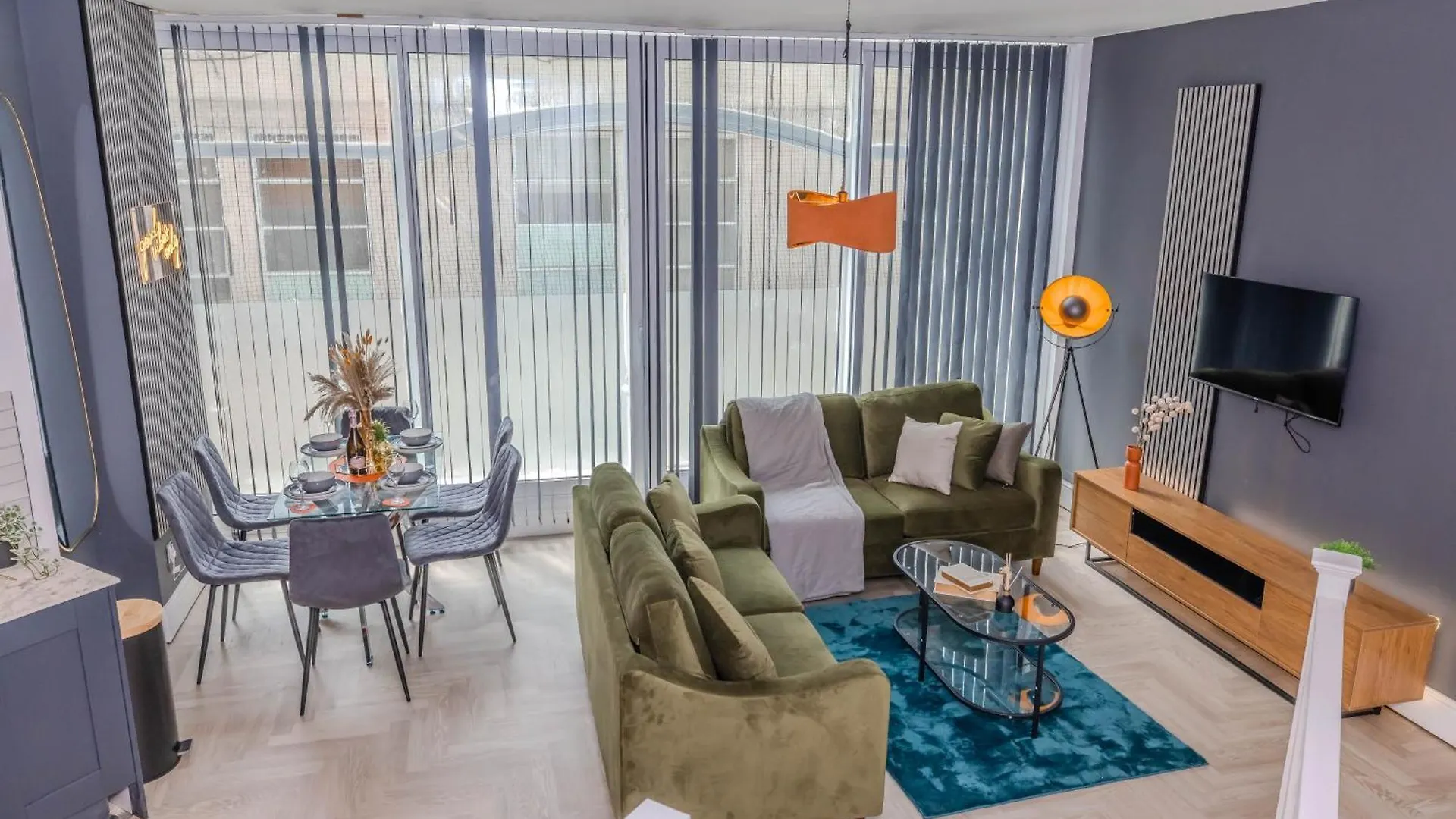 Apartment Amazing 3 Bedroom Flat I Next To Brighton Beach & Shopping Center