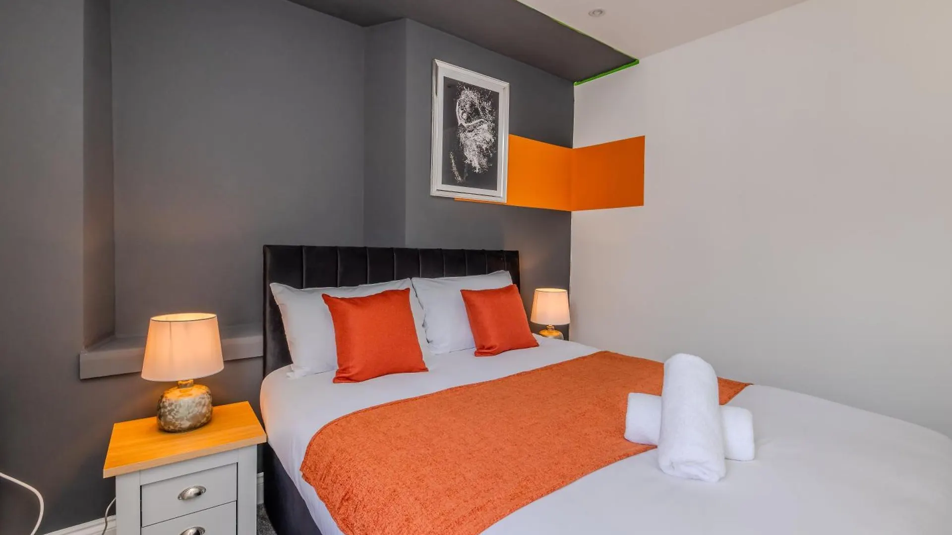 Apartment Amazing 3 Bedroom Flat I Next To Brighton Beach & Shopping Center